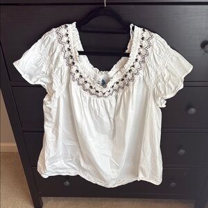 Old Navy White Flutter Sleeve Blouse with Ruffled Neckline